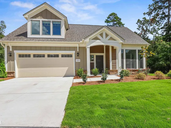 1225 Bridgeforth Ln, Chapel Hill, NC 27517
