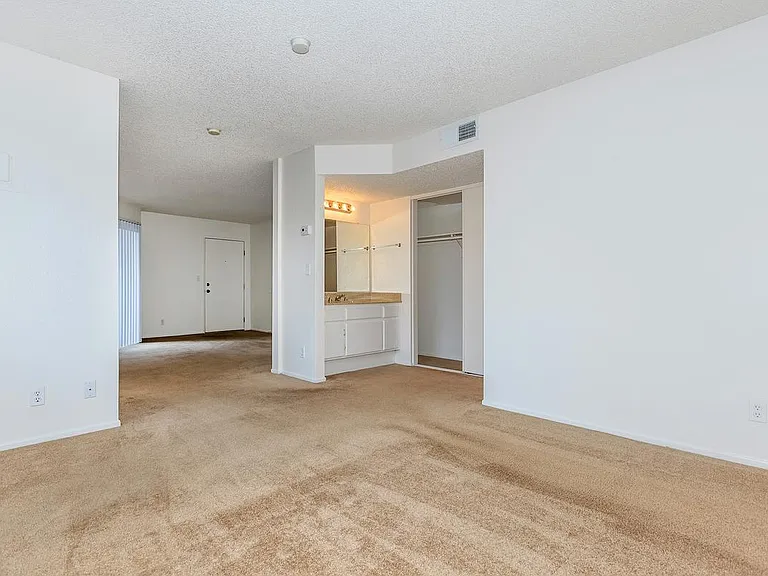 Mountain View Apartment Homes — Photo 13