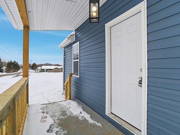 4th image of 402 Highview Ave