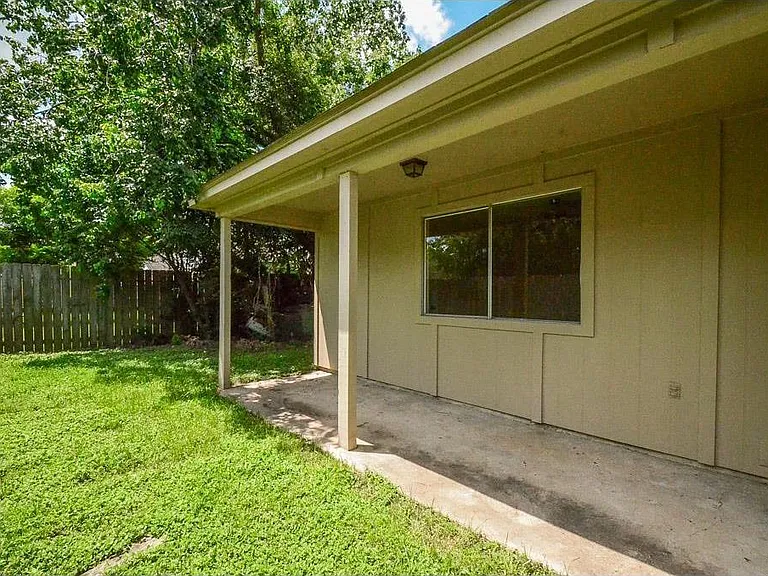 7611 Shaddock Dr — Photo 19