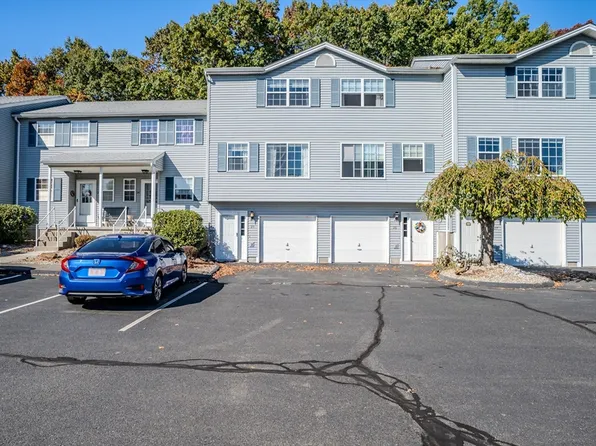 25 Waters Edge Dr #25, Ludlow, MA 01056