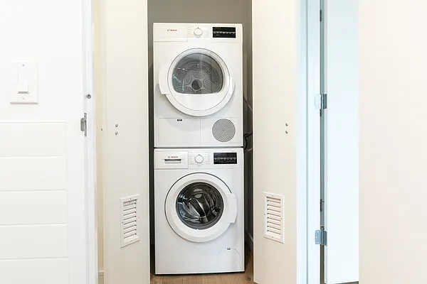 Rented by Stonehenge NYC LLC | media 6