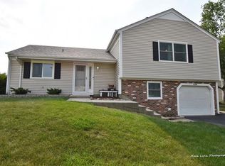 836 Grant St, Bartlett, IL