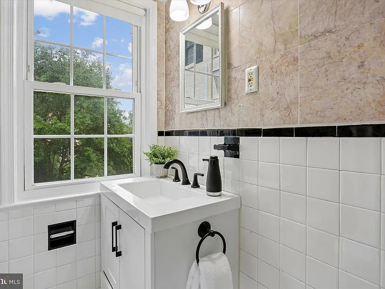 8205 Grubb Rd #101 — Photo 15
