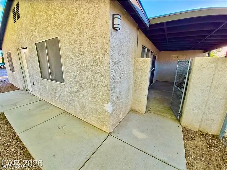 1080 Red Butte St #B1 — Photo 13