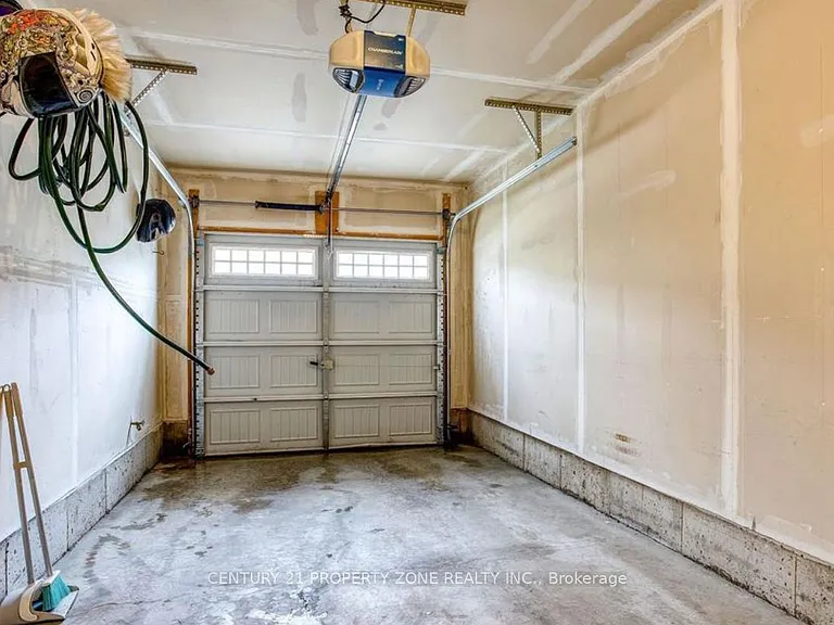 190 Summit Ridge Dr — Photo 35