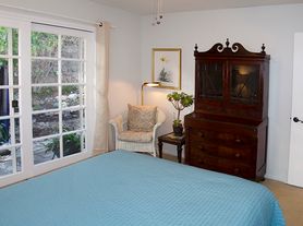 2879 1/2 Exeter Pl, Santa Barbara, CA