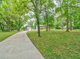 27609 Mason School Rd, Lees Summit, MO 64064