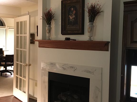 Gas fireplace 