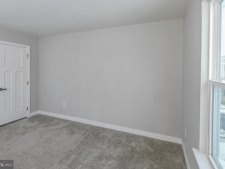 2410 Lenox Dr — Photo 24