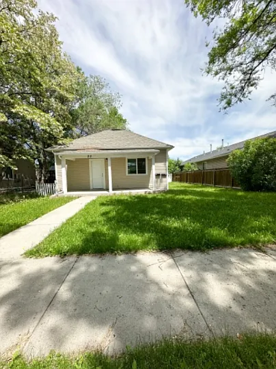 23 Custer Ave #A — Photo 11
