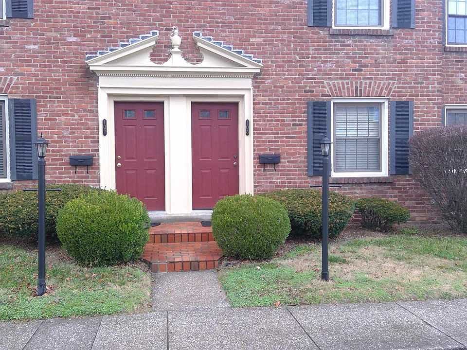 1st image of 105 Hampton Dr #B