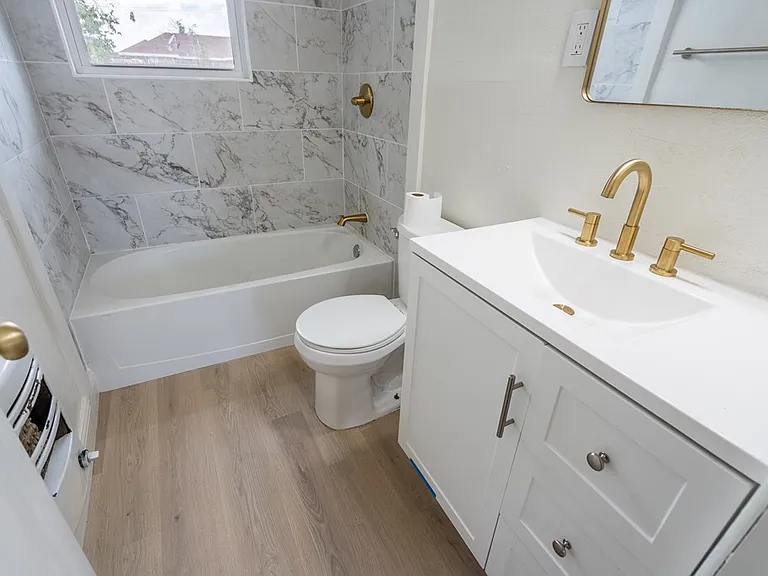504 Howard Dr — Photo 10