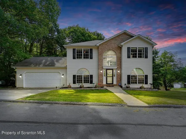 1102 Witko St, Dickson City, PA 18519