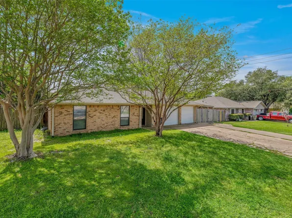 4310 Green Valley Dr, Bryan, TX 77802