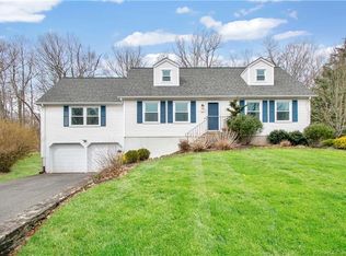 124 Timber Ridge Rd, Middletown, CT 06457