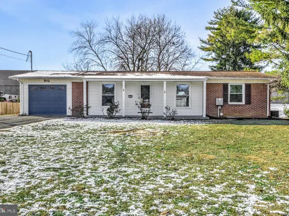 502 Oak Grove Dr, Lancaster, PA 17601