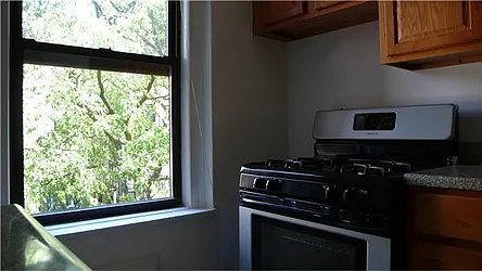 Rented by R New York