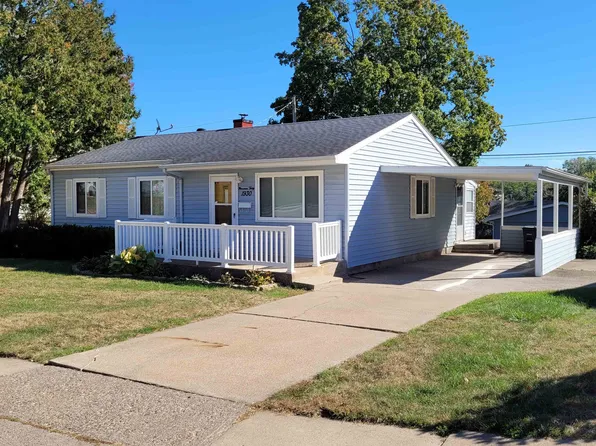 1930 Scenic View Dr, Dubuque, IA 52001