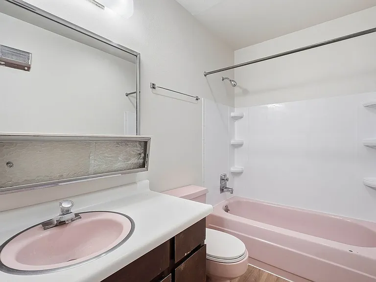 3102 E 27th Ave — Photo 14