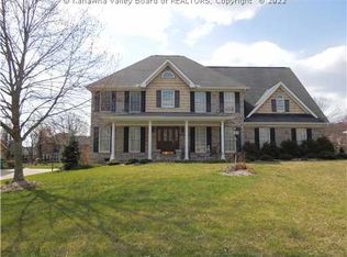 167 Dogwood Cir, Hurricane, WV