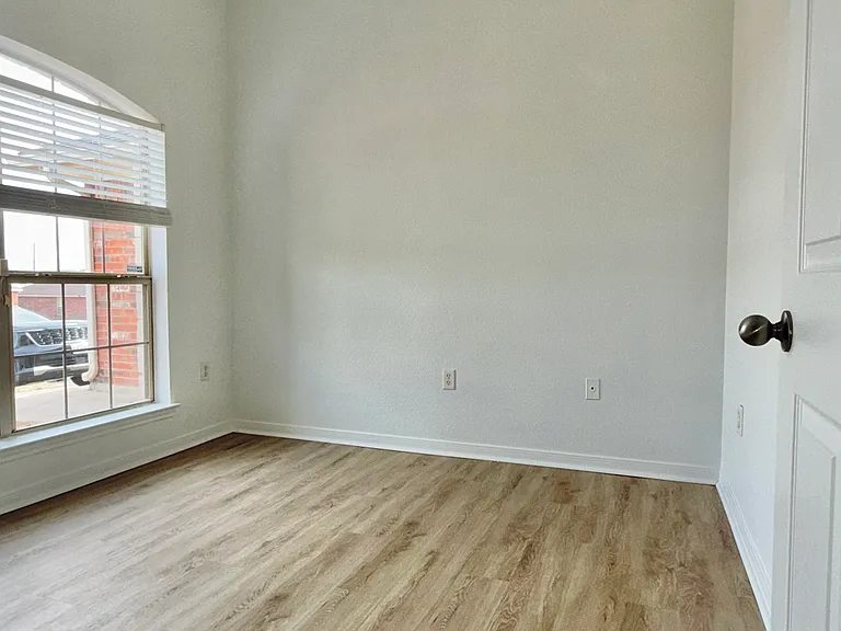 2107 Gail Dr — Photo 25