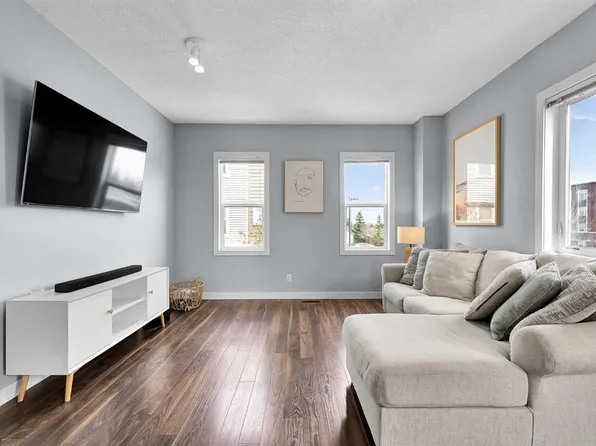 359 N Silverado Cmn SW, Calgary, AB T2X 0S4