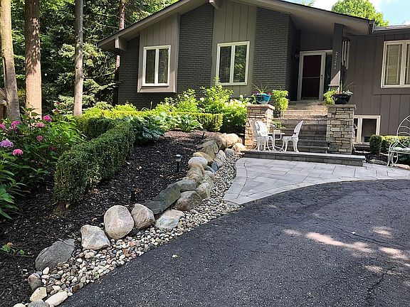 2nd image of 21244 Woodhill Dr
