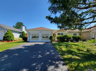 1820 77th St, Naperville, IL 60565