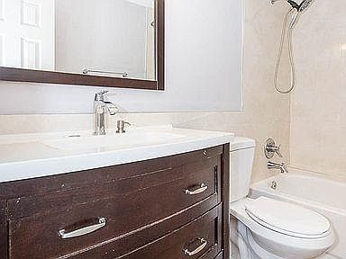 2nd image of 3401 Oak West Dr