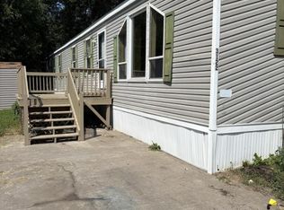 3122 Peartree Ln, Muscatine, IA 52761