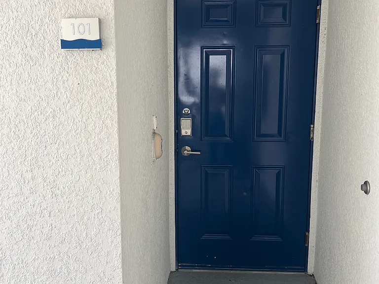 3191 Paradox Cir #101 — Photo 3