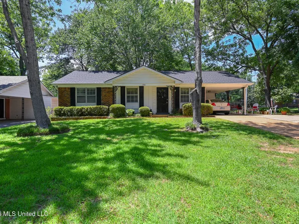 1554 Brookhaven Dr, Southaven, MS 38671
