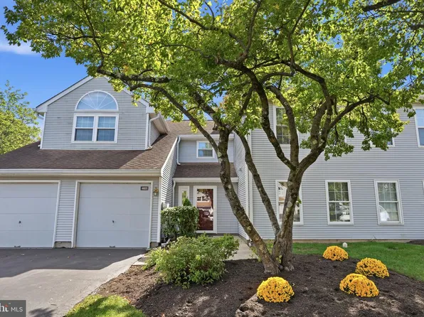 461 Cedar Hollow Dr, Yardley, PA 19067