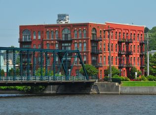801 Monroe Ave NW APT 302, Grand Rapids, MI