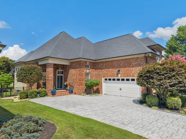 1124 Fairvue Village Ln, Gallatin, TN 37066