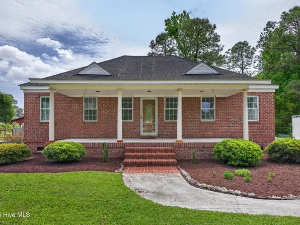 575 Island Creek Road, Rocky Point, NC 28457