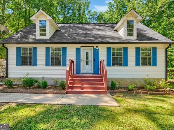 1209 N Hampton Dr, Hampton, GA 30228