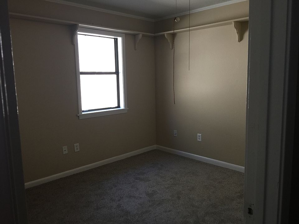 1st image of 2030 Elaine Cir