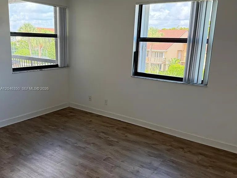 5761 Riverside Dr #304B4 — Photo 18