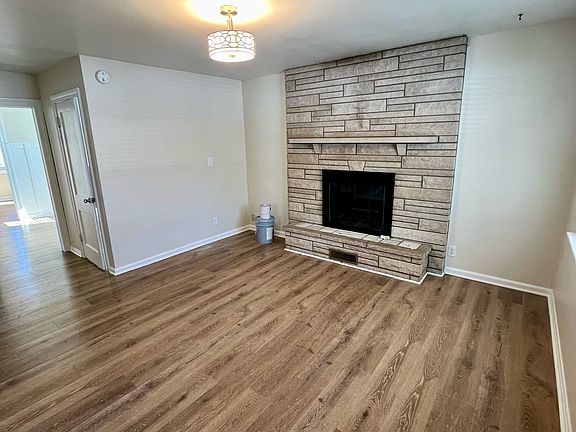 5th image of 161 Bosstick Ave