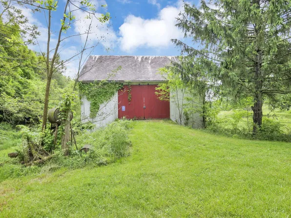 8709 Gratiot Rd, Newark, OH 43056