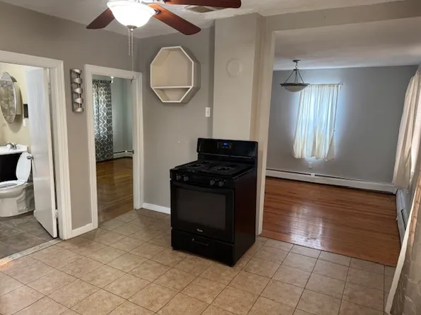 10 Alto St Floor 2, Cranston, RI 02920