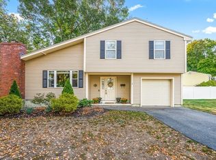 2 Tumelty Rd, Peabody, MA 01960