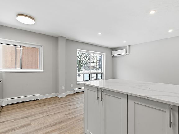 5th image of 20 Weichel St