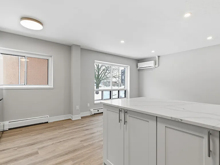 20 Weichel St — Photo 5