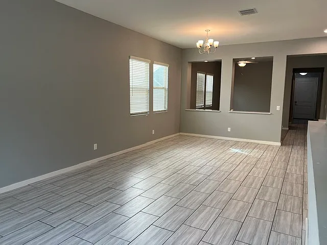 23061 E Mayberry Rd — Photo 15