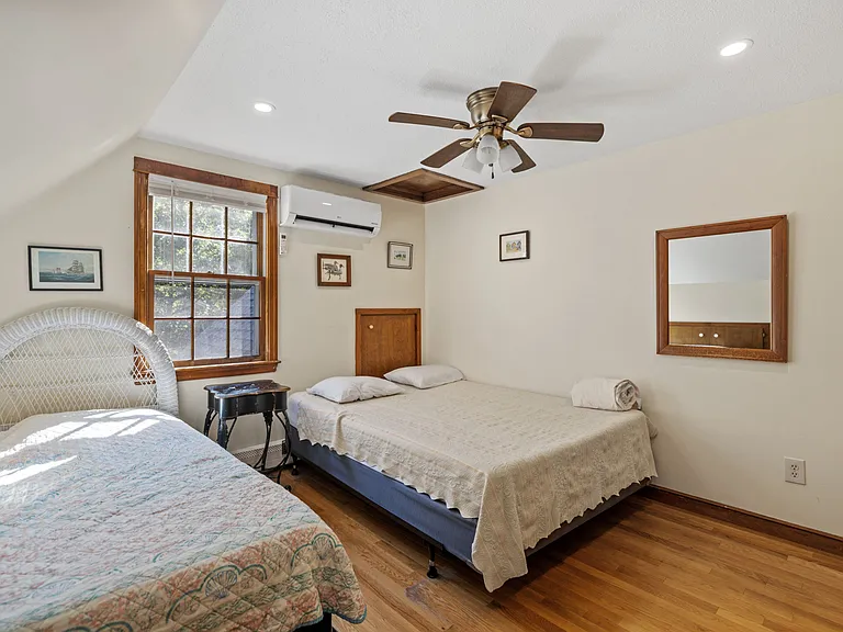 285 Acapesket Rd — Photo 11