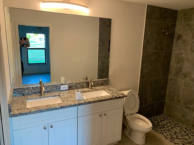 3827 SW 9th Ave #3827 — Photo 8