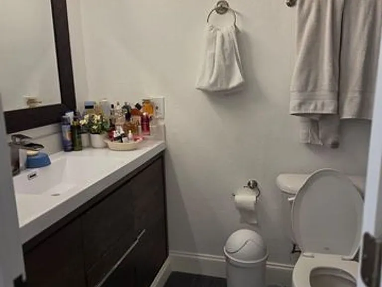 810 Sandtree Dr — Photo 24